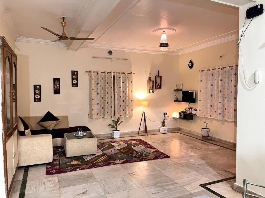 Gauranga Kutir-A Spiritual Villa Retreat Bhuvanesvar Kültér fotó